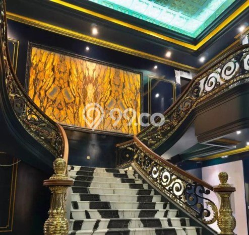Rumah Elit Modern Tanpa Renovasi di Pondok Indah Jakarta Selatan Rumah Elit Modern Tanpa Renovasi di Pondok Indah Jakarta Selatan