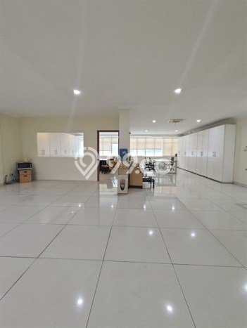 Untuk Dijual Ruko di Kebon Jeruk Jakarta Barat LT 252m2 / LB 201m2 Untuk Dijual Ruko di Kebon Jeruk Jakarta Barat LT 252m2 / LB 201m2