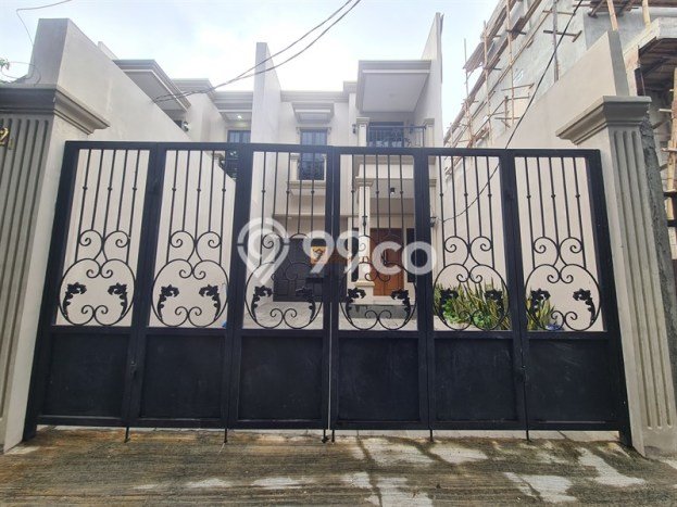 Rumah Elit LB 180m2 Siap Pakai Desain Elegan di Kemanggisan, Jakarta Barat Rumah Elit LB 180m2 Siap Pakai Desain Elegan di Kemanggisan, Jakarta Barat