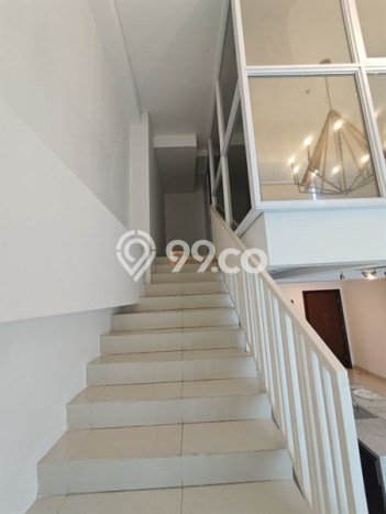 SEWA STRATEGIS! Kantor Kawasan Taman Anggrek, Luas 96m², Lokasi Ramai SEWA STRATEGIS! Kantor Kawasan Taman Anggrek, Luas 96m², Lokasi Ramai