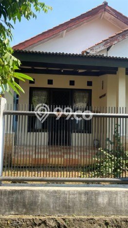 Rumah Mewah LB 200m2 Siap Huni Desain Elegan di Cipedak, Jakarta Selatan Rumah Mewah LB 200m2 Siap Huni Desain Elegan di Cipedak, Jakarta Selatan