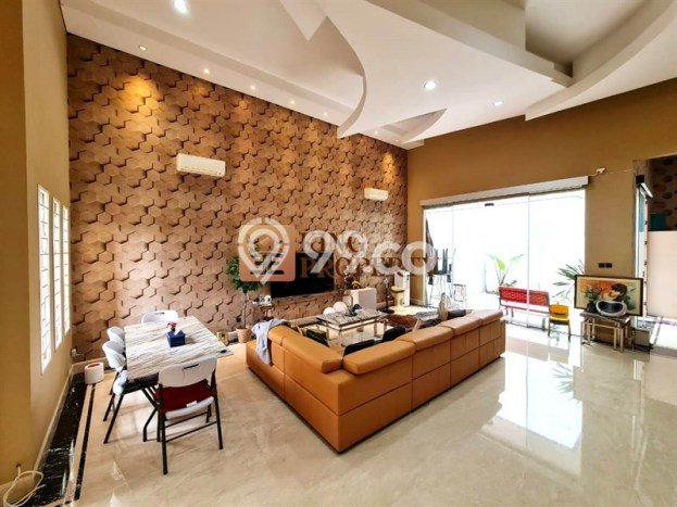 Hunian Elit LB 480m2 Siap Pakai Desain Elegan di Daan Mogot, Jakarta Barat Hunian Elit LB 480m2 Siap Pakai Desain Elegan di Daan Mogot, Jakarta Barat