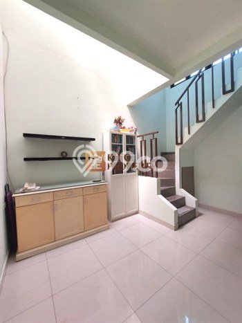 For Sale! Luxury House LT 144m2 Desain Modern di Tomang For Sale! Luxury House LT 144m2 Desain Modern di Tomang