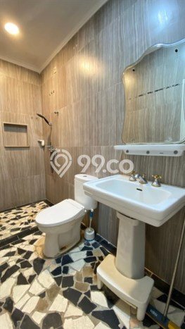 Rumah Mewah LB 221m2 Siap Pakai Desain Elegan di Mangga Dua, Jakarta Barat Rumah Mewah LB 221m2 Siap Pakai Desain Elegan di Mangga Dua, Jakarta Barat