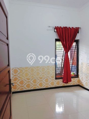 Lokasi terbaik! Rumah siap pakai dikontrakkan di Jaten LB 90m2 Lokasi terbaik! Rumah siap pakai dikontrakkan di Jaten LB 90m2