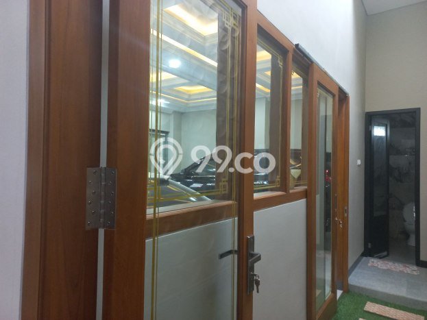 Rumah Mewah Dijual LT 180m2 di Baki, Sukoharjo Rumah Mewah Dijual LT 180m2 di Baki, Sukoharjo