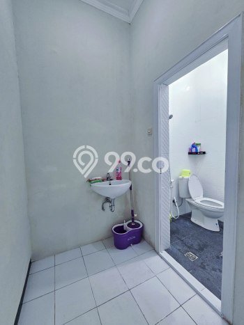 Lokasi terbaik! Rumah siap huni disewakan di Colomadu LB 120m2 Lokasi terbaik! Rumah siap huni disewakan di Colomadu LB 120m2