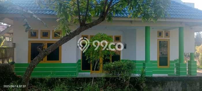 Lokasi Strategis! Vila Kawasan Cipanas, Area 400m2m², Area Nyaman dan aman Lokasi Strategis! Vila Kawasan Cipanas, Area 400m2m², Area Nyaman dan aman