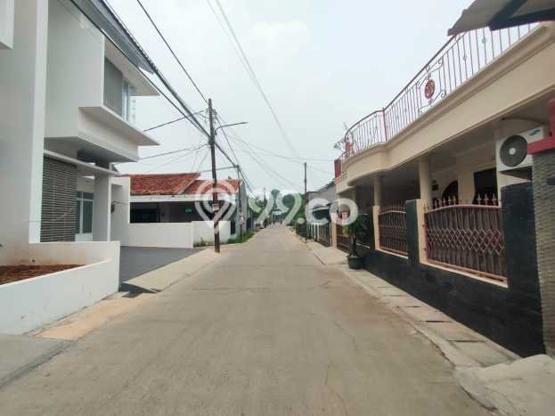 For Sale Hunian Rumah Terawat 5 Kamar di Pekayon, Bekasi For Sale Hunian Rumah Terawat 5 Kamar di Pekayon, Bekasi
