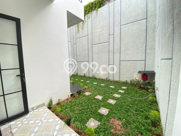 Rumah Mewah Dijual LT 175m2 di Duren Sawit, Jakarta Timur Rumah Mewah Dijual LT 175m2 di Duren Sawit, Jakarta Timur