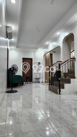 For Sale! Premium House LT 205m2 Desain Elegan di Galaxy For Sale! Premium House LT 205m2 Desain Elegan di Galaxy