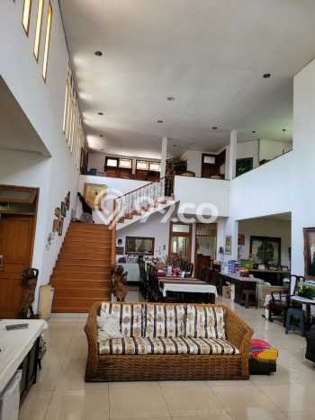For Sale Rumah Elit Exclusive di Pesanggrahan, Jakarta Selatan For Sale Rumah Elit Exclusive di Pesanggrahan, Jakarta Selatan