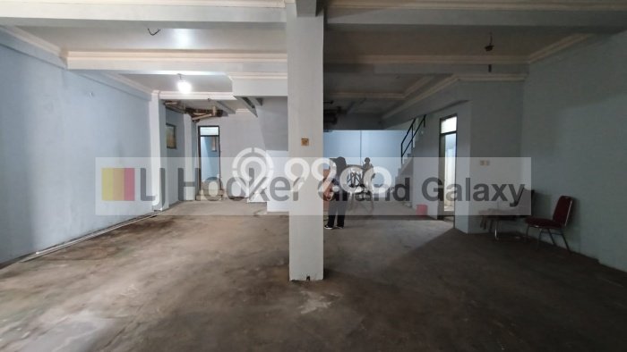 Ruko Dijual di Rawalumbu LT 181m2, LB 144m2 untuk Investasi Ruko Dijual di Rawalumbu LT 181m2, LB 144m2 untuk Investasi