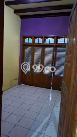Dijual Rumah 4 Kamar Lokasi Ideal Bagus dan Strategis di Antapani Dijual Rumah 4 Kamar Lokasi Ideal Bagus dan Strategis di Antapani