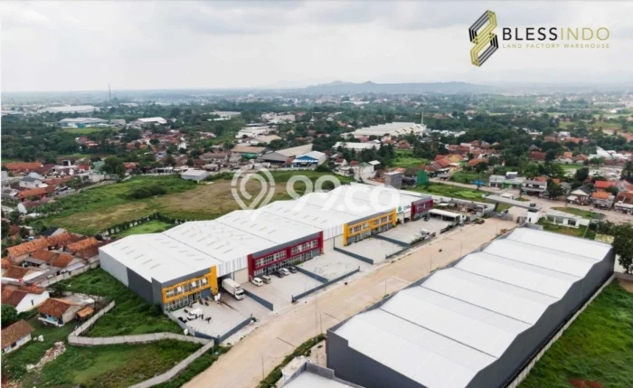 Lokasi Strategis! Dijual Gudang Bisnis di Legok, Tangerang Kondisi Baik Lokasi Strategis! Dijual Gudang Bisnis di Legok, Tangerang Kondisi Baik