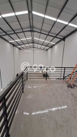 Unit Gudang Dijual di Legok Tangerang Luas Tanah 430m2, Luas Bangunan 330m2 Unit Gudang Dijual di Legok Tangerang Luas Tanah 430m2, Luas Bangunan 330m2