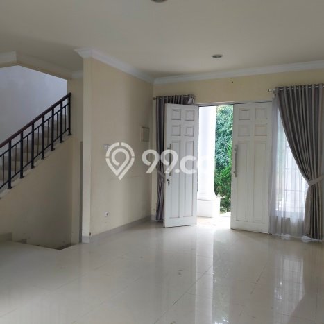 SPECIAL OFFER! Rumah di , 3 KT, Area Strategis, LT 264m2m² Bangunan 160m2m² SPECIAL OFFER! Rumah di , 3 KT, Area Strategis, LT 264m2m² Bangunan 160m2m²