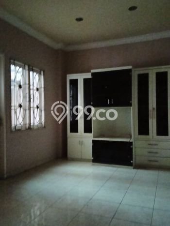 Rumah dua lantai dalam cluster dekat gerbang tol Rumah dua lantai dalam cluster dekat gerbang tol