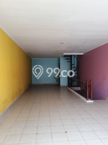 Disewakan Ruko Kawasan Kota Wisata, Luas 96m², Lokasi Strategis, Ready Untuk Dipakai Disewakan Ruko Kawasan Kota Wisata, Luas 96m², Lokasi Strategis, Ready Untuk Dipakai