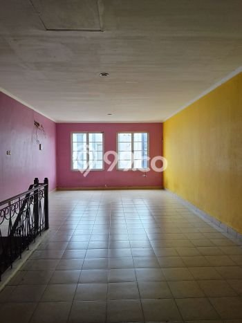 Disewakan Ruko Kawasan Kota Wisata, Luas 96m², Lokasi Strategis, Ready Untuk Dipakai Disewakan Ruko Kawasan Kota Wisata, Luas 96m², Lokasi Strategis, Ready Untuk Dipakai