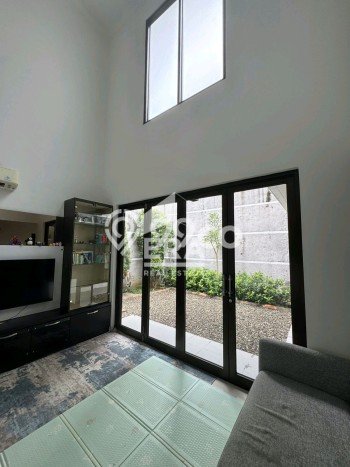 Rumah Lingkungan Asri di Kota Wisata, Bogor, LT 240m² Bangunan 250m² Rumah Lingkungan Asri di Kota Wisata, Bogor, LT 240m² Bangunan 250m²