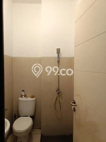 LOKASI PREMIUM! Ruko di Legenda Wisata, Luas 96m², Area Niaga LOKASI PREMIUM! Ruko di Legenda Wisata, Luas 96m², Area Niaga