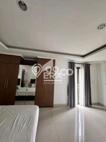 Rumah Lingkungan Asri di Kota Wisata, Bogor, LT 240m² Bangunan 250m² Rumah Lingkungan Asri di Kota Wisata, Bogor, LT 240m² Bangunan 250m²