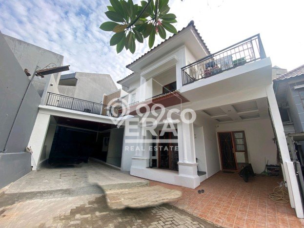Rumah Luxury Modern Siap Huni di Cibubur Depok Rumah Luxury Modern Siap Huni di Cibubur Depok