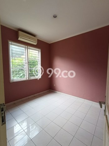 UNIT LANGKA! Rumah kawasan Kota Wisata, 3 KM, View Kota, Luas 120m² LB 135m² UNIT LANGKA! Rumah kawasan Kota Wisata, 3 KM, View Kota, Luas 120m² LB 135m²