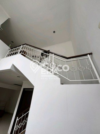 Rumah Lingkungan Asri di Kota Wisata, Bogor, LT 240m² Bangunan 250m² Rumah Lingkungan Asri di Kota Wisata, Bogor, LT 240m² Bangunan 250m²