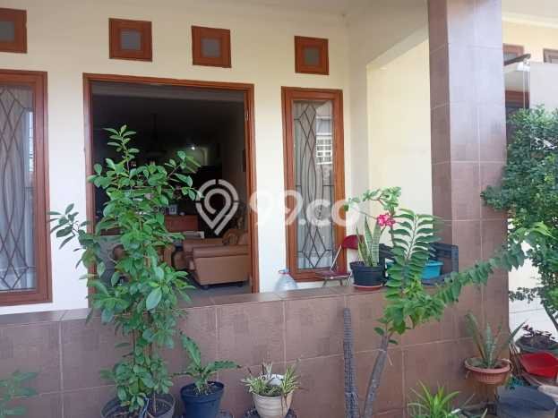 Siap Huni Rumah Mewah 5 Kamar di Kebayoran Lama Dekat ke Mana Pun Siap Huni Rumah Mewah 5 Kamar di Kebayoran Lama Dekat ke Mana Pun
