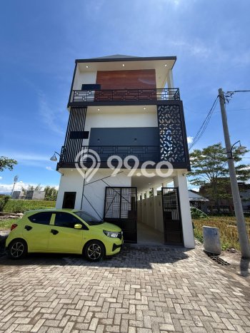 Rumah Kost untuk Dijual di Lowokwaru dengan 30 KT, 30 KM, Luas 500m2 Rumah Kost untuk Dijual di Lowokwaru dengan 30 KT, 30 KM, Luas 500m2