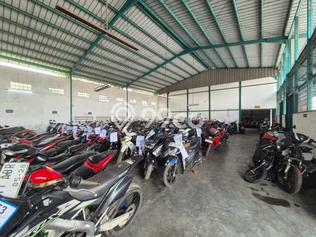 Disewakan Gudang di Kawasan Ramai Kopo Luas 1468m2 Disewakan Gudang di Kawasan Ramai Kopo Luas 1468m2