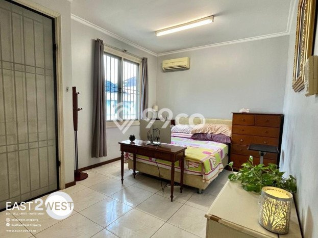 Siap Huni Rumah Mewah 4 Kamar di Kembangan Dekat ke Mana Pun Siap Huni Rumah Mewah 4 Kamar di Kembangan Dekat ke Mana Pun