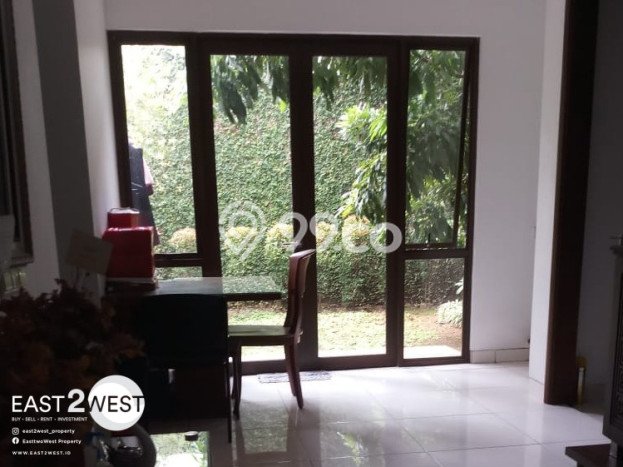 Ready to Use! Luxury House LT 216m2 Desain Elegan di BSD City Ready to Use! Luxury House LT 216m2 Desain Elegan di BSD City