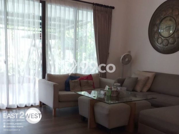 Ready to Use! Luxury House LT 216m2 Desain Elegan di BSD City Ready to Use! Luxury House LT 216m2 Desain Elegan di BSD City