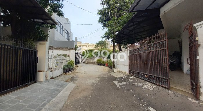 Siap Huni Rumah Mewah 5 Kamar di Kelapa Gading Dekat ke Mana Pun Siap Huni Rumah Mewah 5 Kamar di Kelapa Gading Dekat ke Mana Pun