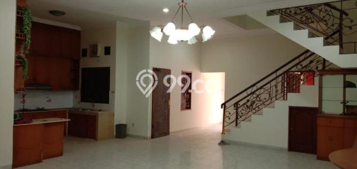 KESEMPATAN TERBAIK! Rumah area Sunter, 4 KM, Siap Huni, Luas 158m² Bangunan 315m² KESEMPATAN TERBAIK! Rumah area Sunter, 4 KM, Siap Huni, Luas 158m² Bangunan 315m²
