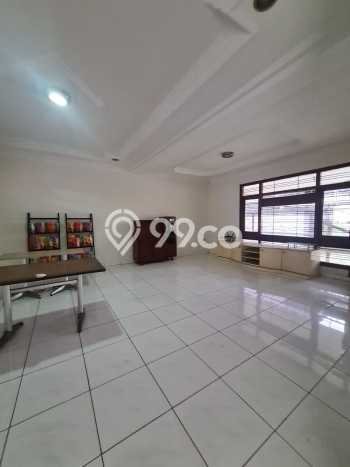 Rumah Mewah LB 270m2 Siap Huni Desain Elegan di Bandung Kota, Bandung Rumah Mewah LB 270m2 Siap Huni Desain Elegan di Bandung Kota, Bandung