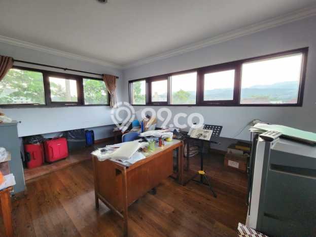 Rumah 4 KT 4 KM di Area Premium Arcamanik, Bandung Rumah 4 KT 4 KM di Area Premium Arcamanik, Bandung