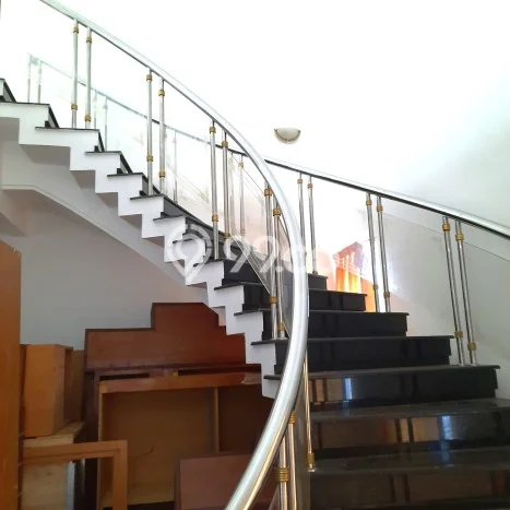 BEST PRICE! Rumah Berkualitas area , Luas 298m2m² Bangunan 300m2m² BEST PRICE! Rumah Berkualitas area , Luas 298m2m² Bangunan 300m2m²