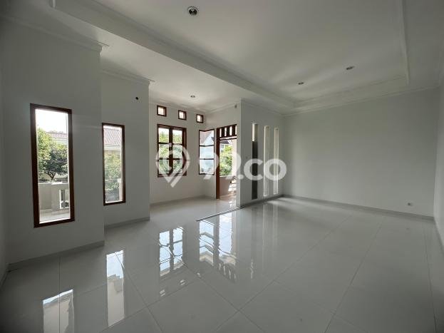 Dijual Rumah Premium dengan Fasilitas Sekitar Komplit di Batununggal, Bandung Dijual Rumah Premium dengan Fasilitas Sekitar Komplit di Batununggal, Bandung