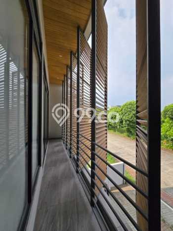 Ready to Use! Premium House LT 391m2 Desain Elegan di Setra Duta Ready to Use! Premium House LT 391m2 Desain Elegan di Setra Duta