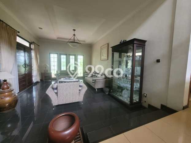 HARGA TERBAIK! Rumah Berkualitas di , Luas 446m2m² LB 300m2m² HARGA TERBAIK! Rumah Berkualitas di , Luas 446m2m² LB 300m2m²