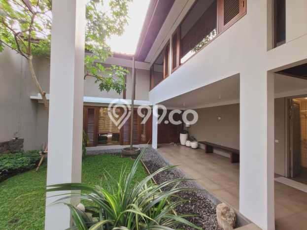 Hunian Elit LB 350m2 Siap Pakai Desain Elegan di ciumbuleuit, Bandung Hunian Elit LB 350m2 Siap Pakai Desain Elegan di ciumbuleuit, Bandung