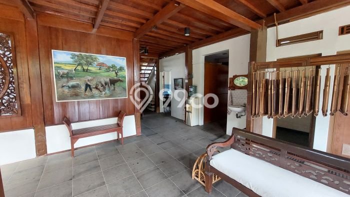 For Sale! Premium House LT 308m2 Desain Elegan di Pondok Hijau For Sale! Premium House LT 308m2 Desain Elegan di Pondok Hijau
