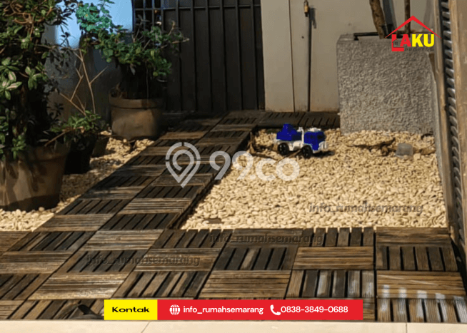 Rumah Modern di Gayamsari, Semarang, Luas 186m2m² Bangunan 400m2m² Rumah Modern di Gayamsari, Semarang, Luas 186m2m² Bangunan 400m2m²