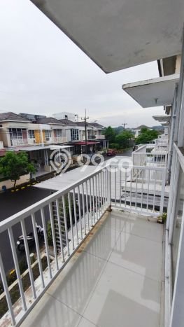 Rumah Modern Cantik 3 Kamar Bisa Langsung Pindah di Telukjambe Timur Rumah Modern Cantik 3 Kamar Bisa Langsung Pindah di Telukjambe Timur