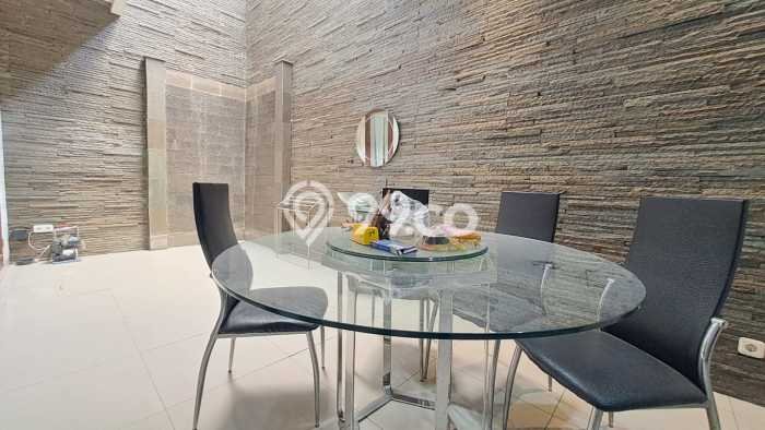 Disewakan Rumah Konsep Minimalis di Batununggal Bandung dengan 4 KT Disewakan Rumah Konsep Minimalis di Batununggal Bandung dengan 4 KT