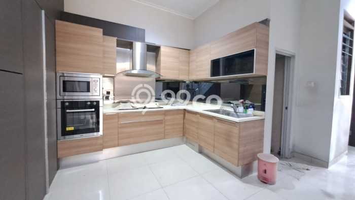 Disewakan Rumah Konsep Minimalis di Batununggal Bandung dengan 4 KT Disewakan Rumah Konsep Minimalis di Batununggal Bandung dengan 4 KT